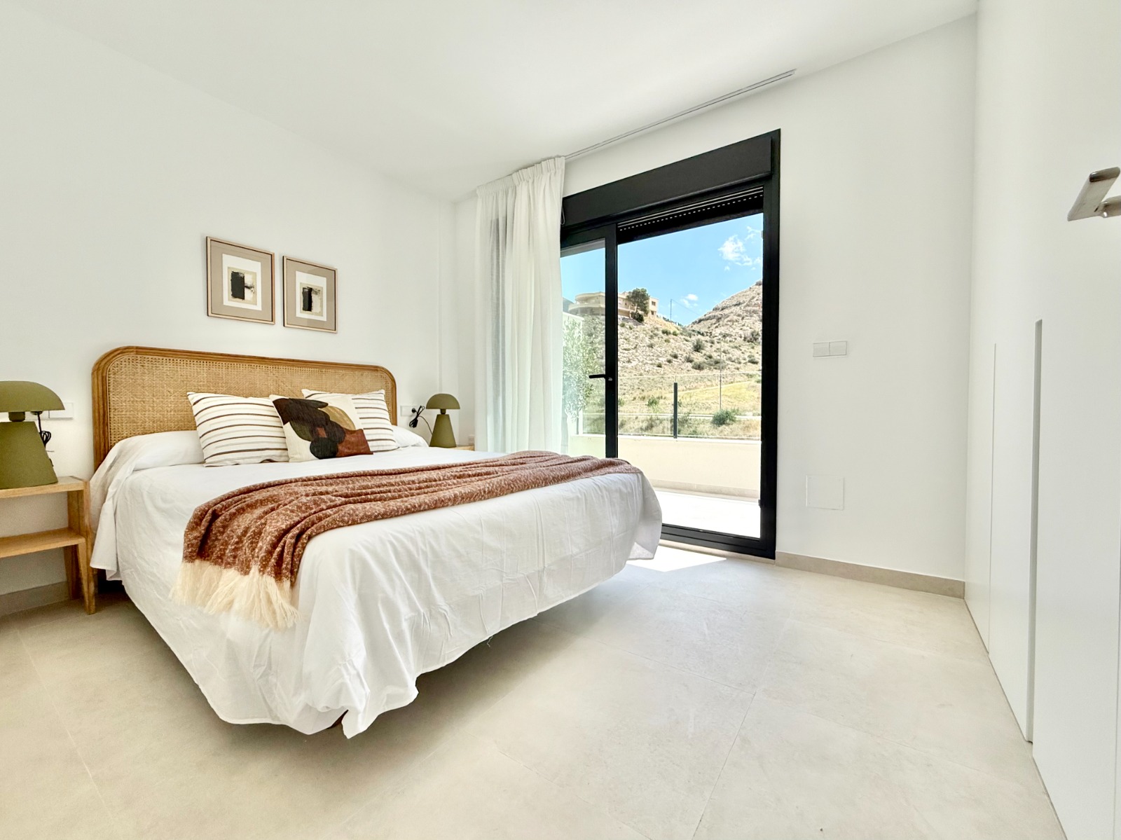 For sale - 2 Bedroom 2 Bathroom low-bungalow in Cox - Cox  - Alicante