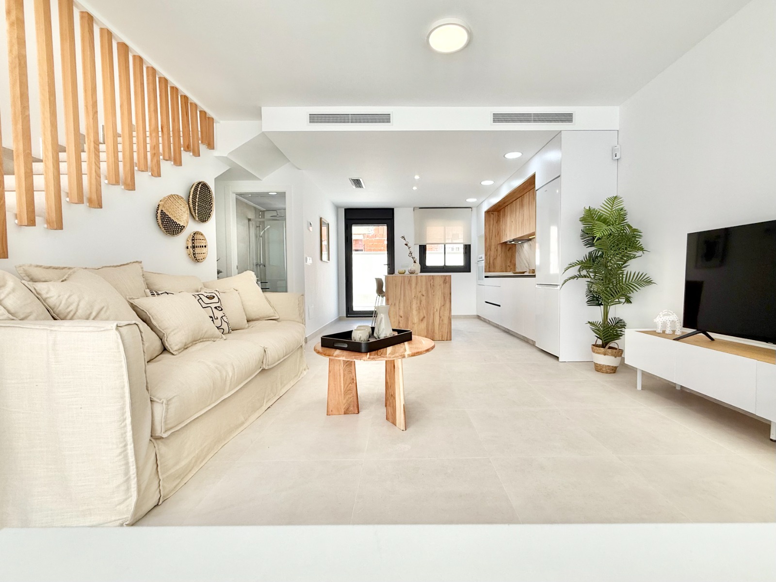 For sale - 2 Bedroom 2 Bathroom low-bungalow in Cox - Cox  - Alicante