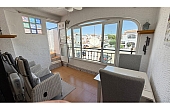 EC-197, BEAUTIFUL TOP FLOOR 2 BED 1 BATH APARTMENT