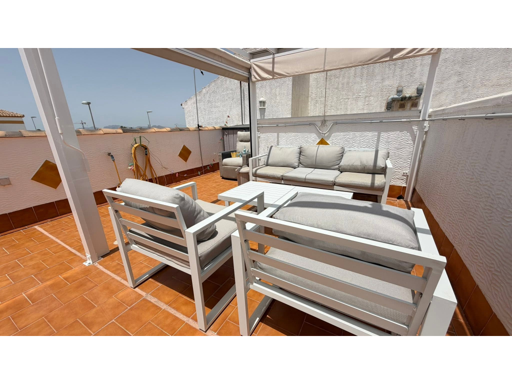For sale - PRESTIGIOUS 2 BED 1 BATH TOP FLOOR APARTMENT -  - Alicante