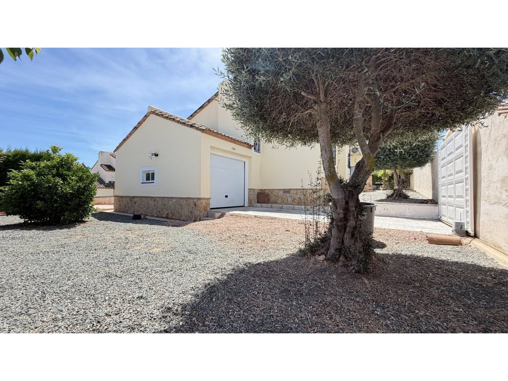 For sale - BEAUITFUL DETACHED 3 BED 2 BATH VILLA -  - Alicante