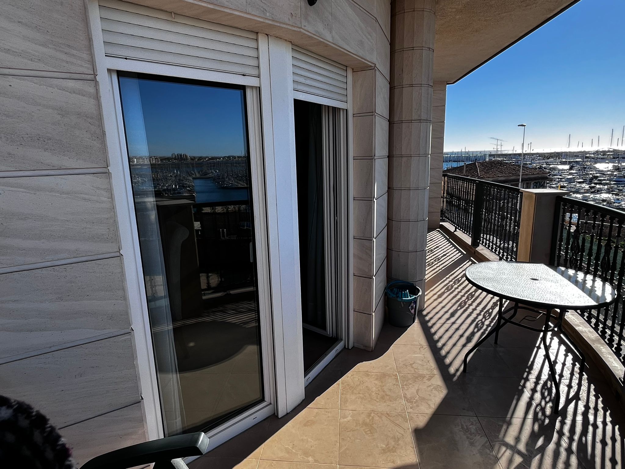 For sale - 3 Bedroom 2 Bathroom Apartment in Torrevieja - Torrevieja - Alicante