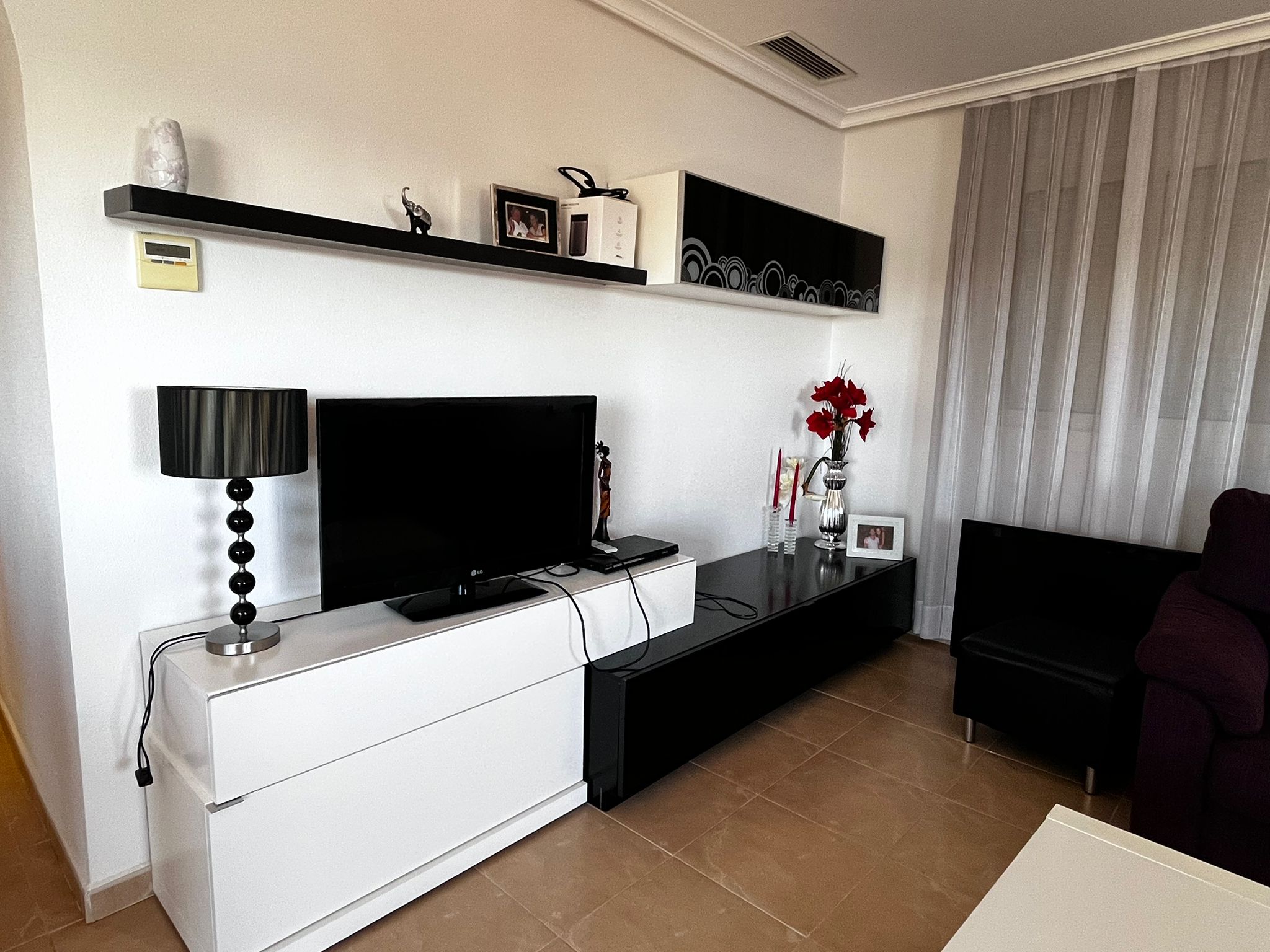 For sale - 3 Bedroom 2 Bathroom Apartment in Torrevieja - Torrevieja - Alicante