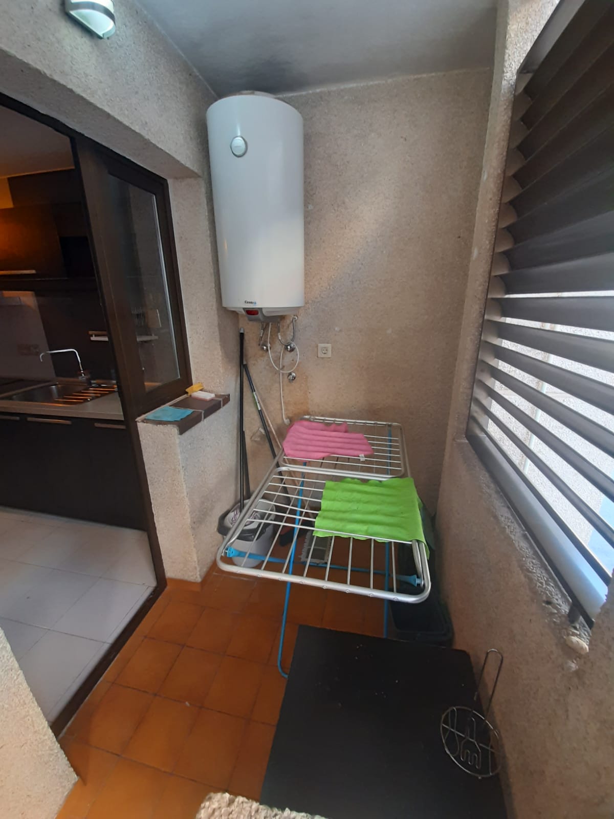 For sale - 3 Bedroom 2 Bathroom Apartment in Torrevieja -  - Alicante