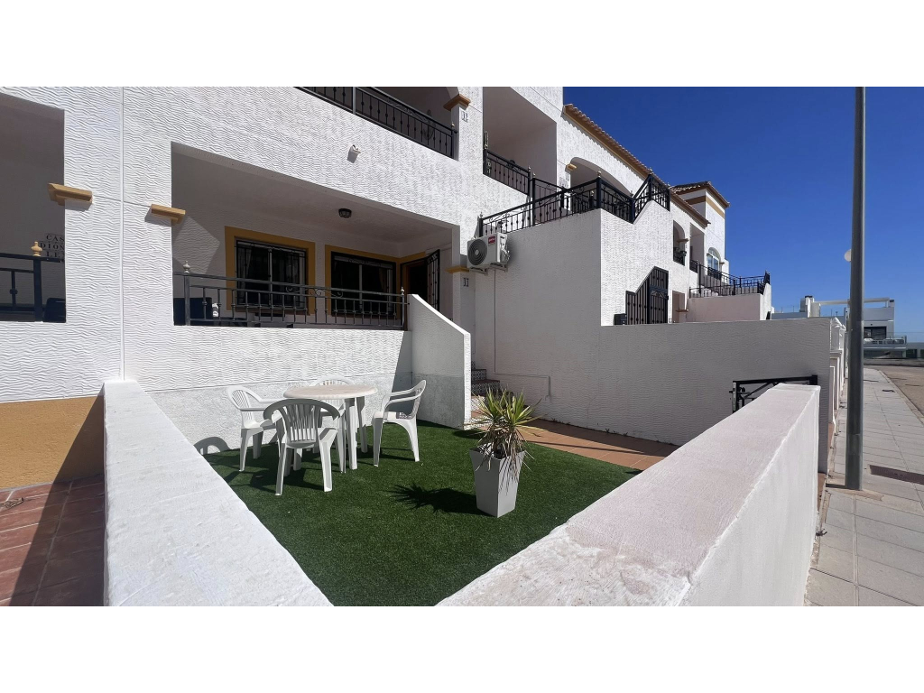 For sale - Charming Ground Floor Apartment in Vistabella Golf - Vistabella Golf - Alicante