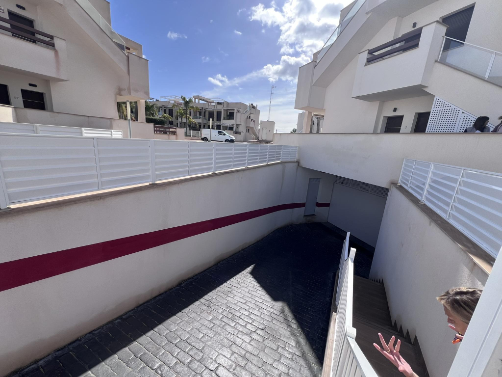 For sale - Luxury Ground Floor 2 Bedroom, 2 Bathroom apartment in Los Balcones de Amay -  - Alicante