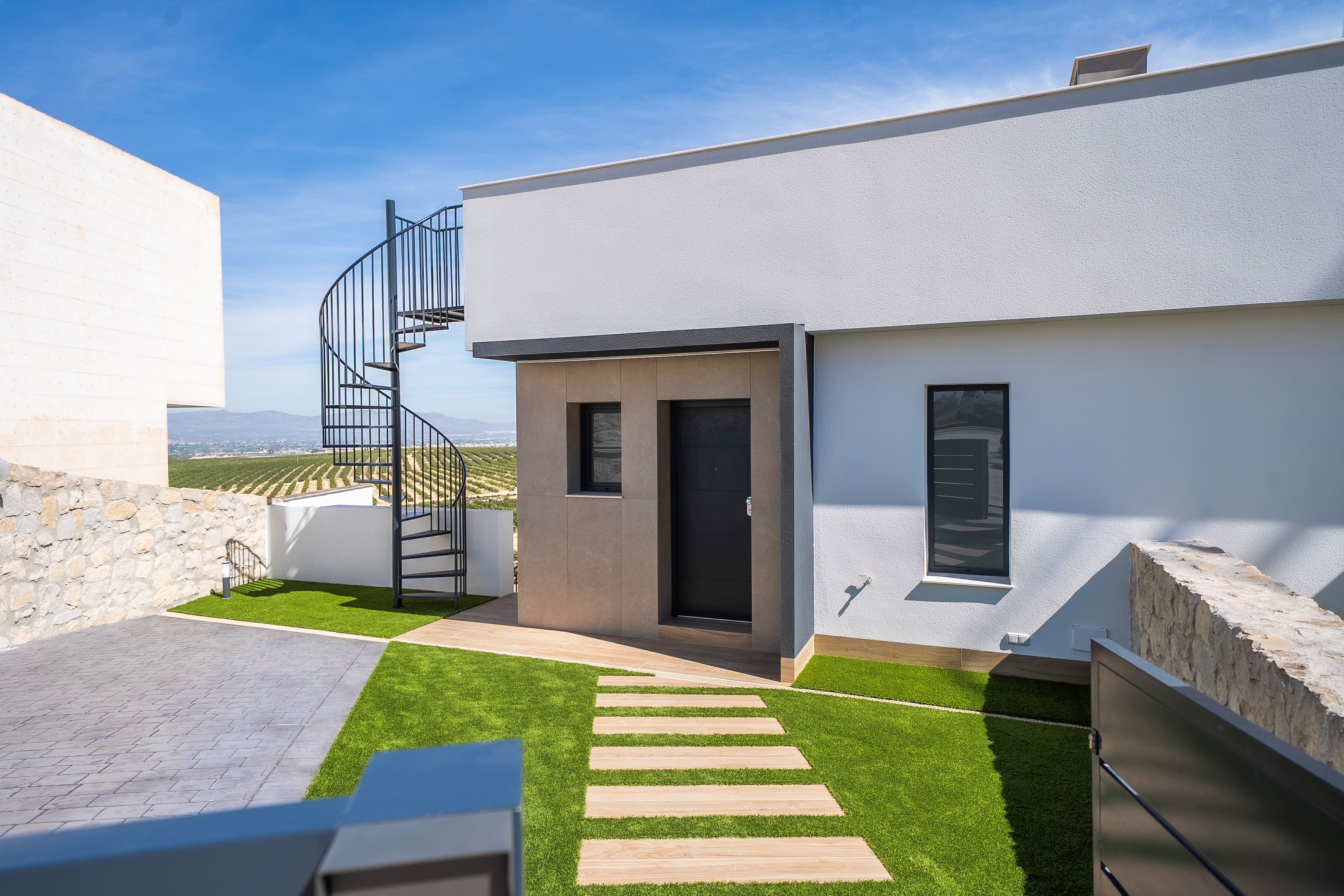 For sale - 6 Bedroom 4 Bathroom detached in La Finca Golf - La Finca Golf  - Alicante