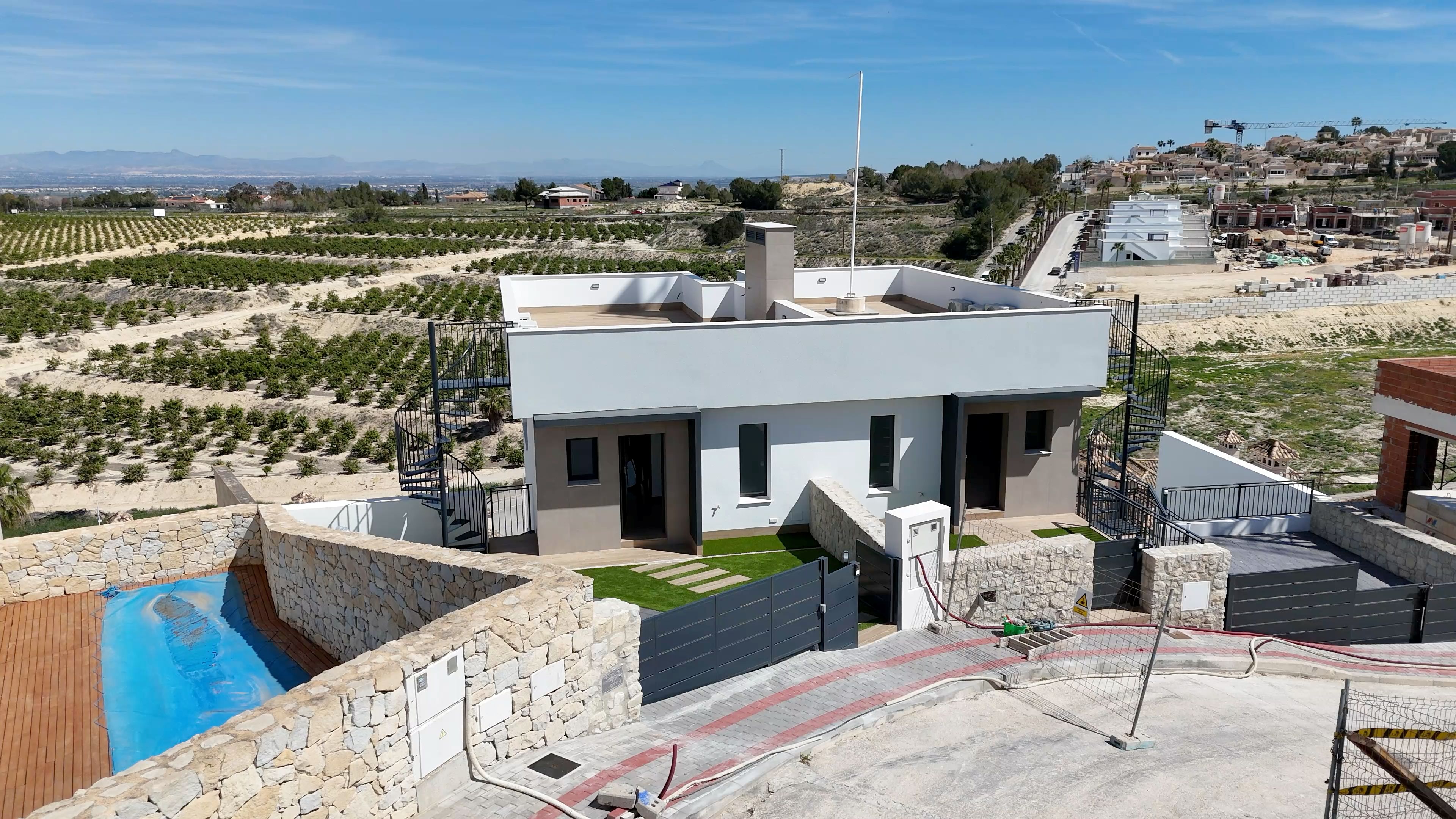 For sale - 6 Bedroom 4 Bathroom detached in La Finca Golf - La Finca Golf  - Alicante